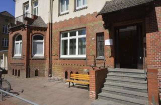 Büro zu mieten in 29221 Celle, Praxis- oder Bürofläche vis a vis vom Schloss und nahe den Parkplätzen am Schützenplatz
