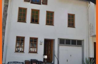 Wohnung mieten in Rheingoldstr. 90-110, 55413 Manubach, Schönes u ruhig gelegenes Haus in Manubach. 2 Bäder, 6 Zi. davon 3-4 Schlafzimmer. Inkl. Hof