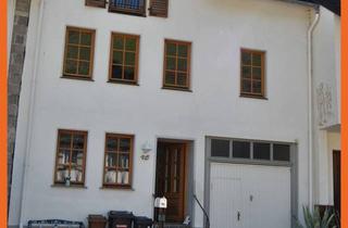 Wohnung mieten in Rheingoldstr. 90-110, 55413 Manubach, Schönes u ruhig gelegenes Haus in Manubach. 2 Bäder, 6 Zi. davon 3-4 Schlafzimmer. Inkl. Hof