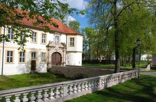 Wohnung mieten in Von-Seckendorff-Platz, 97539 Wonfurt, 2 Zi. Apartment im Schloss-Wonfurt mit Gewölbeturmzimmer