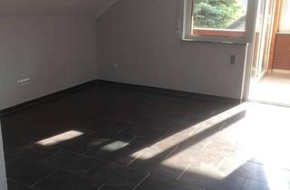 Wohnung mieten in Anemonenweg, 32791 Lage, 3 Zimmer Dachgeschosswohnung (Lage/Lippe)