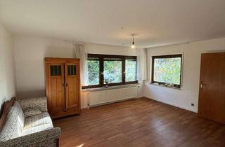 Wohnung mieten in Strümpfelbacher Steige 19, 73732 Esslingen, Schöne und ruhige 3-Zimmer-Wohnung mit Parkplatz und großer Terrasse in Esslingen am Neckar