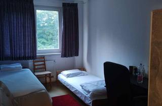WG-Zimmer mieten in 10367 Lichtenberg, 450 € - 13 m² - 1.0 Zi. Für Frauen. For girls only