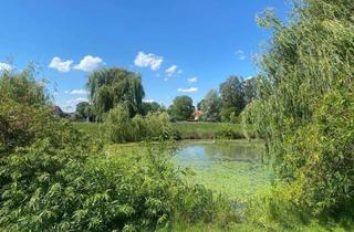 Bauernhaus kaufen in 83342 Tacherting, Seltene Alleinlage: Bauernhaus mit zwei Seen auf 17.800 m² Grundstück