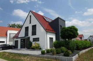 Haus mieten in 97526 Sennfeld, Wunderschönes Einfamilienhaus mit sechs Zimmern und EBK in Sennfeld