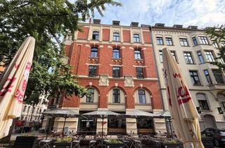 Wohnung kaufen in 50674 Altstadt-Süd, Juwel im belgischen Viertel! Sanierte 3-Zimmer-Altbauwohnung