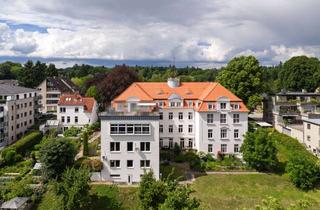 Wohnung kaufen in 23611 Bad Schwartau, Lichtdurchflutete 3-Zimmer Villa-Wohnung mit Südterrasse und Blick ins Grüne