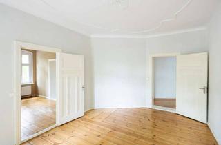 Wohnung kaufen in Ordensmeisterstraße 49, 12099 Tempelhof, Gestalten Sie Ihr Traumzuhause – bezugsfreie Berliner 3-Zimmer-Altbauwohnung mit Dielen und Balkon!
