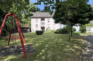 Wohnung kaufen in 53179 Bonn, Lieber 3- statt 2-Zimmer: unvermietete 3-Zimmerwohnung mit Einbauküche, Duschbad und Balkonterrasse