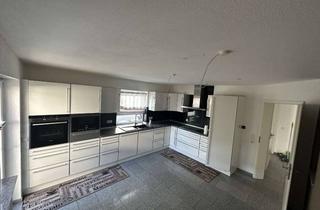 Wohnung kaufen in Querstraße, 71083 Herrenberg, Maisonette Wohnung; Haus im Haus für die ganze Familie; keine Maklerkosten; kein Hausgeld