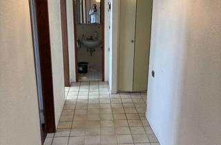 Wohnung mieten in Lustheide 97, 51427 Bergisch Gladbach, Alltagstaugliche 3-Zimmer-Wohnung in Bergisch Gladbach