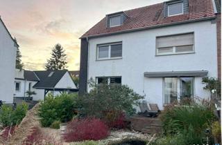Wohnung mieten in 47269 Rahm, Möblierte DG-Wohnung in ruhiger Lage – Duisburg Süd