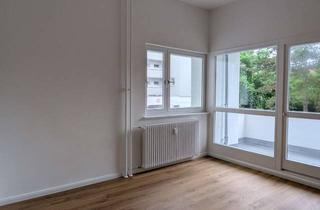 Wohnung mieten in Unter Den Eichen 62, 12203 Lichterfelde, 3-Zimmerwohnung mit Balkon und Einbauküche in Lichterfelde West