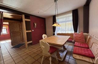 Wohnung mieten in 91180 Heideck, Wohnen im EG mit historischem Flair – 2,5 ZW mit großer Wohnküche und Bad mit Wellnessfaktor