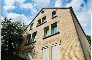 Wohnung mieten in 70193 West, Gepflegte 2 Zimmer DG Mietwohnung in Stuttgart- West