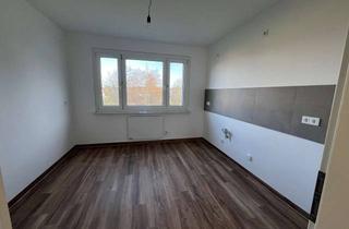 Wohnung mieten in 04654 Frohburg, Frisch saniert & naturnah: 3 - Raum-Wohnung zu vermieten
