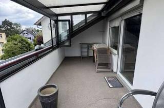 Wohnung mieten in Schwarzwaldstr. 94, 71083 Herrenberg, Renovierte 3,5 Zimmer DG Wohnung mit EBK, Balkon/ Wintergarten sowie Stellplatz in Herrenberg