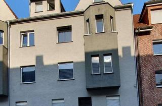 Wohnung mieten in Jahnstr. 12, 45665 Recklinghausen, Gepflegte Altbauwohnung mit Charme: mit 3 Zimmern, EBK und Balkon