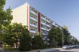 Wohnung mieten in Senftenberger Str. 34, 01239 Prohlis-Süd, Herzlich willkommen: Wir sanieren für Sie eine 3-Zimmerwohnung im Erdgeschoß mit Balkon!