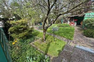 Wohnung mieten in 44579 Castrop-Rauxel, 3,5 Zimmer mit Dachterrasse, Gartennutzung u. PKW- Stellplatz in TOP-LAGE