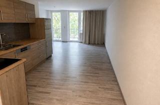 Wohnung mieten in Karl-Friedrich-Straße 61, 79312 Emmendingen, Helle 1,5-Zimmer-Wohnung mit Balkon