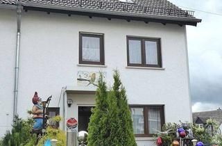 Haus kaufen in 95197 Schauenstein, Bezahlbares gepflegtes Reihenendhaus in ruhiger Lage von Schauenstein mit Garten und Garage