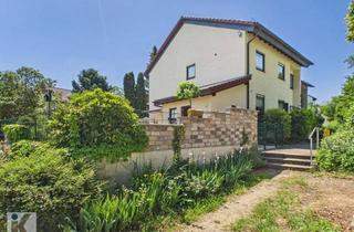 Haus kaufen in 67136 Fußgönheim, Ruhig gelegenes 1-2 Familienhaus mit 3 Garagen auf 548 m² Sonnengrundstück!