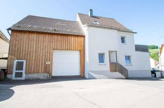 Einfamilienhaus kaufen in 74626 Bretzfeld, Attraktives Anlageobjekt. Saniertes Einfamilienhaus plus vielseitig nutzbare Lager-/Werkstatthalle!