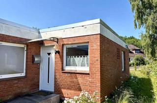 Haus kaufen in 27478 Cuxhaven, Kleiner Bungalow mit Carport in Waldnähe