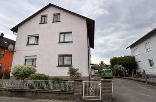 Haus kaufen in 76473 Iffezheim, Großes renovierungsbedürftiges ZFH mit teilweise ausgebautem DG in ruhiger Lage von Iffezheim.
