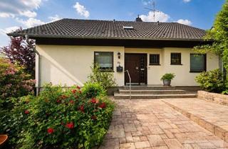 Einfamilienhaus kaufen in 51491 Overath, Lichtdurchflutetes Einfamilienhaus mit Wohlfühlcharakter und Gartenparadies
