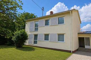 Einfamilienhaus kaufen in 85586 Poing, Charmantes Einfamilienhaus mit Potenzial in Bestlage von Altpoing