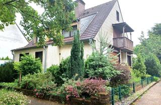 Einfamilienhaus kaufen in 46047 Bermensfeld, Freistehendes Einfamilienhaus mit Einliegerwohnung, Garten und großer Garage in OB-Dümpten
