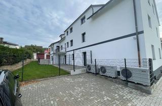 Anlageobjekt in Quanzstraße 12, 63619 Bad Orb, Kernsaniertes Mehrfamilienhaus mit 7 Wohneinheiten + 7 Garagen + 3 PKW-Außenstellplätzen