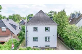 Anlageobjekt in 22523 Eidelstedt, Aufgeteiltes Mehrfamilienhaus mit 3 Wohneinheiten & 2 Garagen!