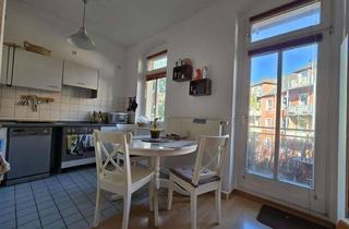 Wohnung kaufen in Heynahtsstraße, 01309 Gruna, gemütlich, helle 2-Zimmerwohnung mit großen Balkon in zentraler, ruhiger Lage zu verkaufen.