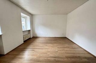 Wohnung kaufen in 66482 Zweibrücken, 3-Zimmer-Wohnung mit Balkon, Lagerräumen & Großgarage in Zweibrücken