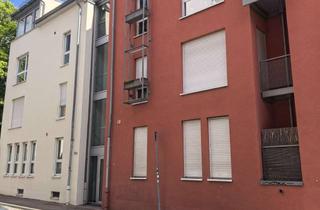 Wohnung kaufen in Elisabethenstraße 10a, 61348 Bad Homburg, Lebendig wohnen in Bad Homburg: 3-Zimmer-Wohnung mit Balkon