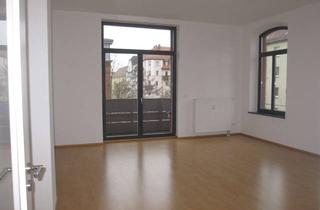 Wohnung mieten in 90763 Südstadt, Parkpromenade: 2-Zi-Whg mit Westbalkon u. Fernblick, direkt am Südstadtpark