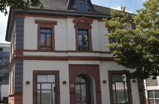 Lofts mieten in 63303 Dreieich, Stilvolle 2-Zimmer-Dachgeschosswohnung mit Loftcharakter in zentraler Lage von Dreieich-Sprendlingen