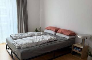 Wohnung mieten in Chausseestraße 60a, 10115 Mitte, Helle 2-Zimmer-Wohnung mit Balkon in Berlin-Mitte - Nachmieter gesucht