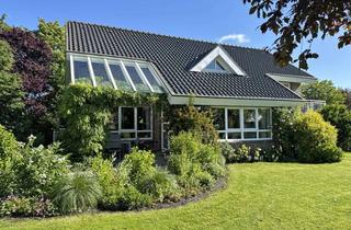 Haus kaufen in 26441 Jever, Traumhaus in Jever! 260 m² großes, ungewöhnliches Split-Level-Haus mit Garten direkt am Tief!