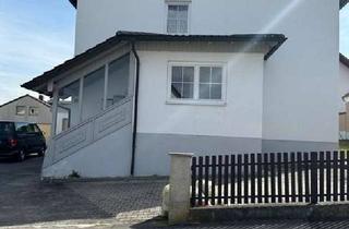 Mehrfamilienhaus kaufen in 84088 Neufahrn, Zweifamilienhaus in Neufahrn Niederbayern Höhenlage mit ausgebauten Dachgeschoss