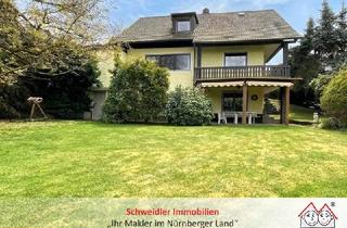 Einfamilienhaus kaufen in 91207 Lauf, Gartentraum auf über 1.000 m²! Einfamilienhaus mit Doppelgarage im beliebten Ortsteil Lauf-Schönberg