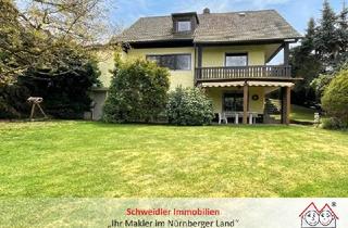 Einfamilienhaus kaufen in 91207 Lauf, Gartentraum auf über 1.000 m²! Einfamilienhaus mit Doppelgarage im beliebten Ortsteil Lauf-Schönberg