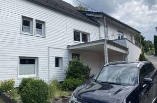 Haus mieten in 57399 Kirchhundem, Außergewöhnliches Wohnhaus mit Wintergarten, Poolbereich & Garten