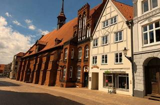 Anlageobjekt in 23966 Altstadt, Wohn- und Geschäftshaus in attraktiver Lage