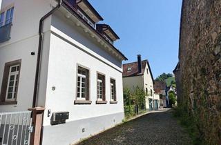 Wohnung mieten in Mercyscher Hof 10, 77723 Gengenbach, Charmante 2-Zimmer-Erdgeschosswohnung im Herzen der Altstadt. Ideal für urbanes Wohnen!
