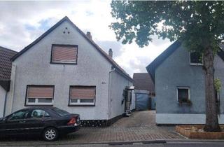 Einfamilienhaus kaufen in 68753 Waghäusel, Waghäusel - Wohnhaus mit Hof, Scheune und Garten. Provisionsfrei.