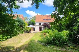 Doppelhaushälfte kaufen in 12249 Berlin, Berlin - Gepflegte Doppelhaushälfte mit Garten, Anbau & Carport in Berlin